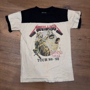 Metallica Graphic T-Shirt
